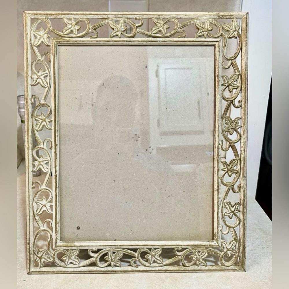 Cast Iron Photo Frame Ivy design